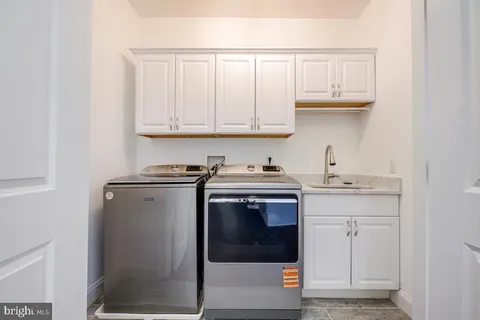 $2,850,000 | 8610 Hartsdale Avenue, Bethesda, MD 20817