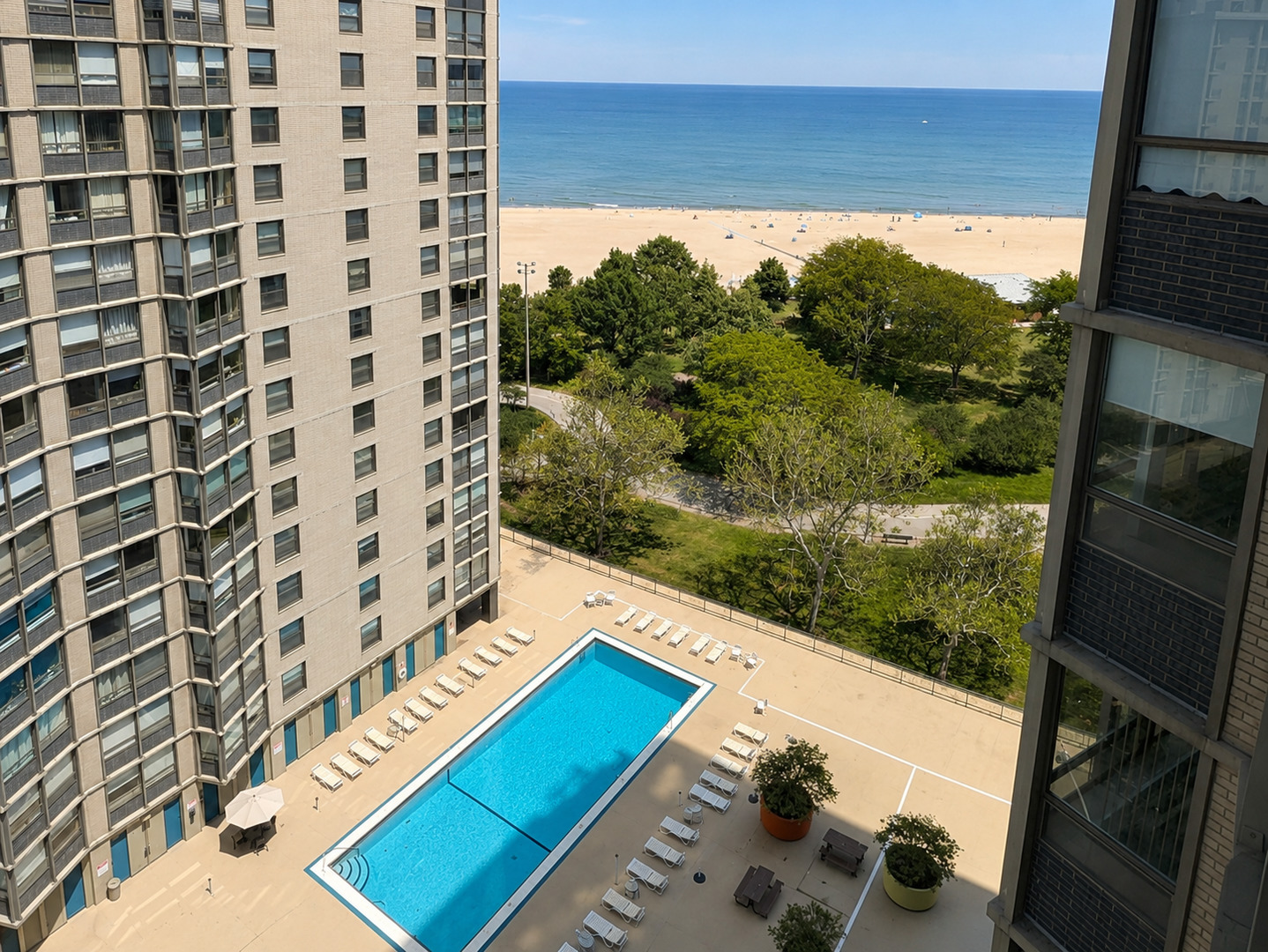5701 North Sheridan Road, Unit 16N Chicago, IL 60660 - Photo 12 of 19