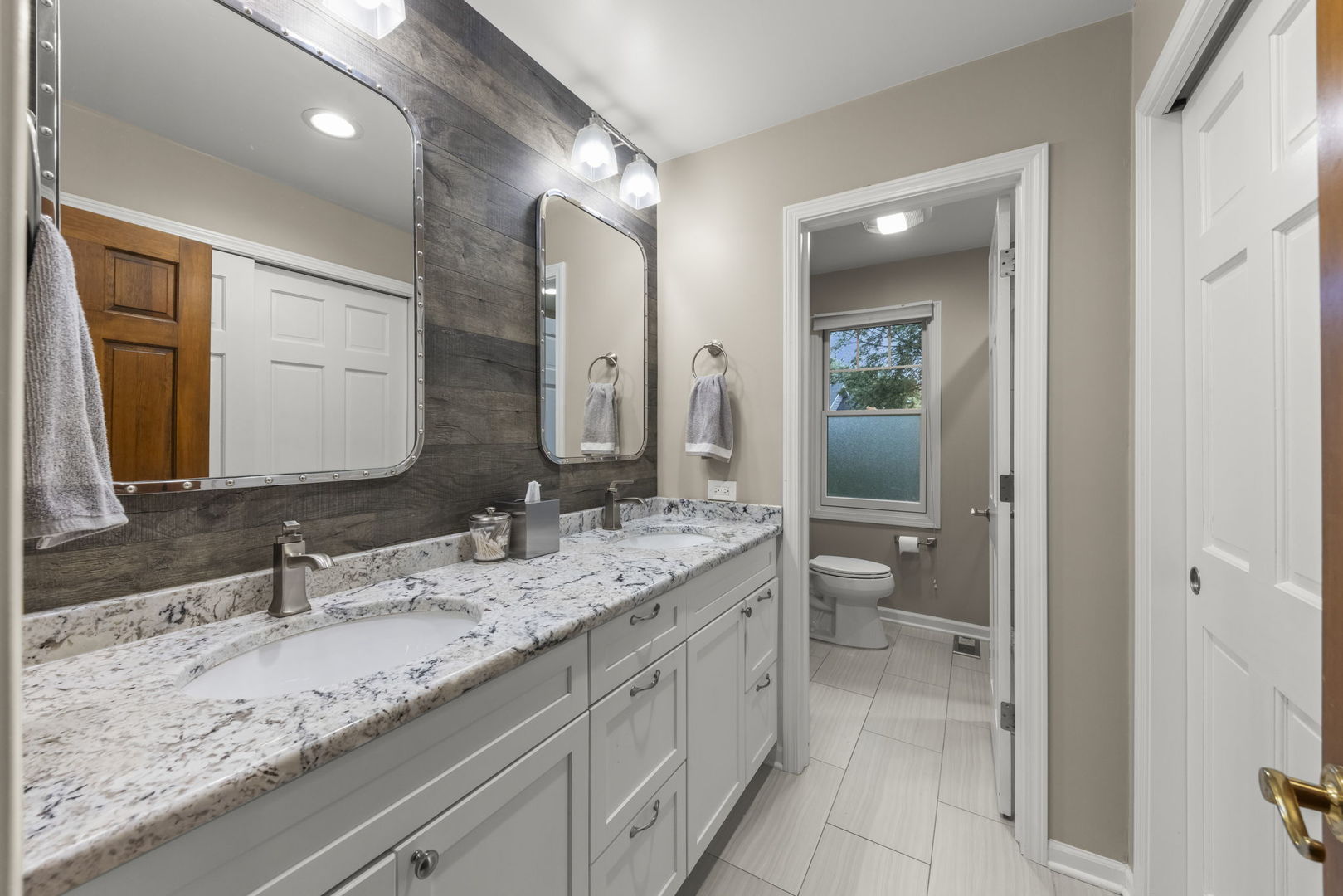 26W445 Churchill Road Winfield, IL 60190 - Photo 23 of 37 Gallery Image 23