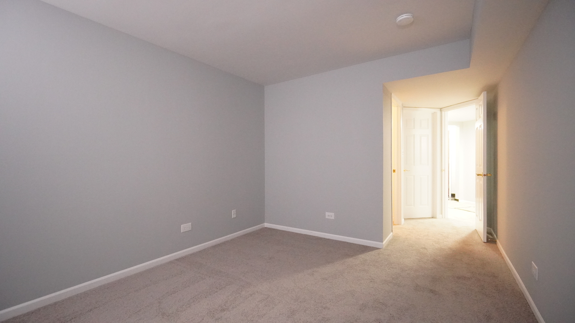 123 West Willowbrook Court, Unit 3 Schaumburg, IL 60195 - Photo 12 of 25 a view of an empty room