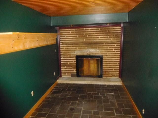 4901 Rochester Road New Brighton, PA 15066 - Photo 14 of 16