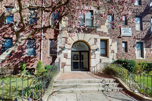 $249,000 | 2515 Glenwood Road, Unit 2E | Flatbush