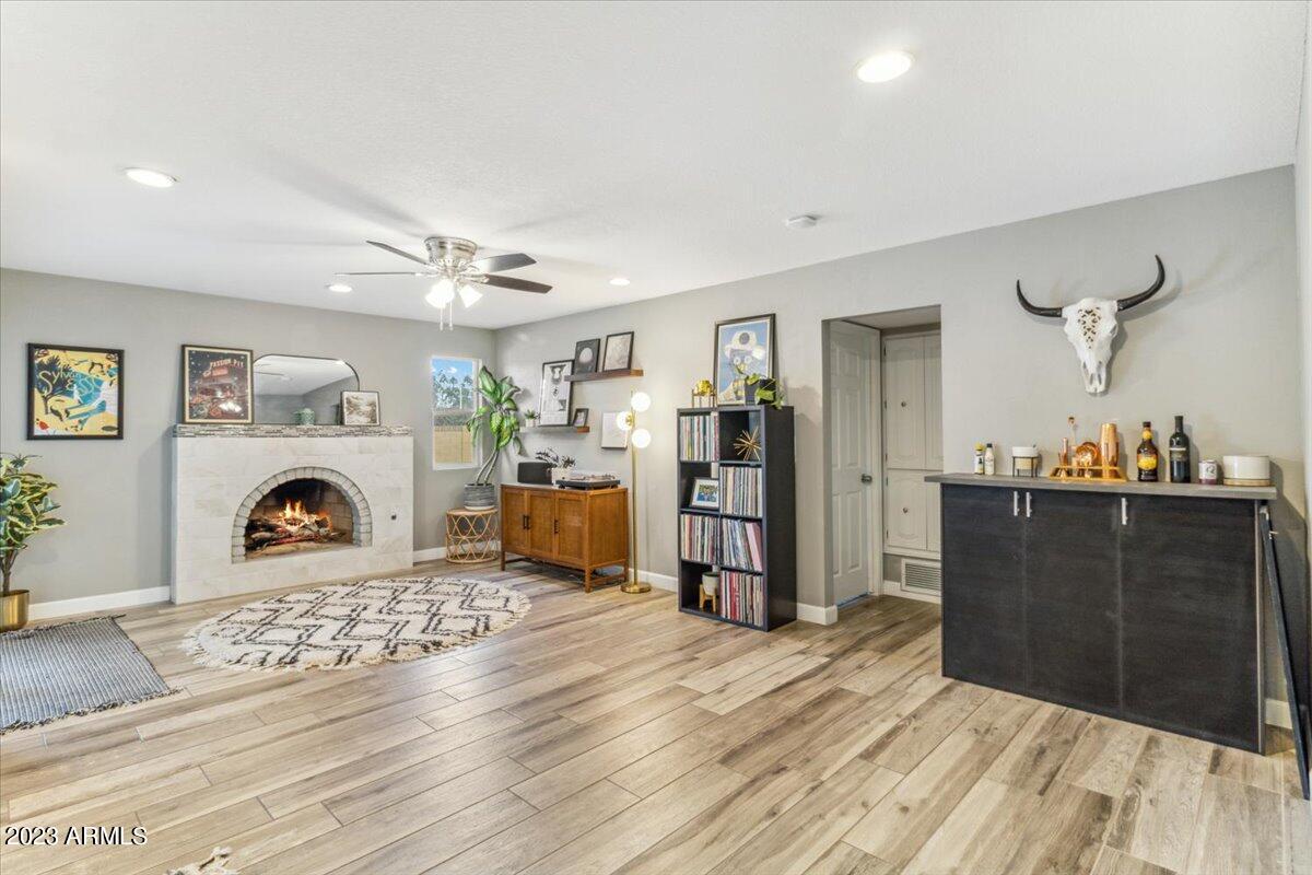 2080 East Riviera Drive Tempe, AZ 85282 - Photo 3 of 22 06-IMG_0217