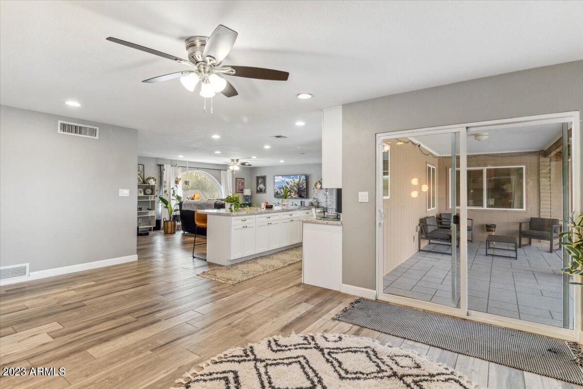 2080 East Riviera Drive Tempe, AZ 85282 - Photo 5 of 22 08-IMG_0223