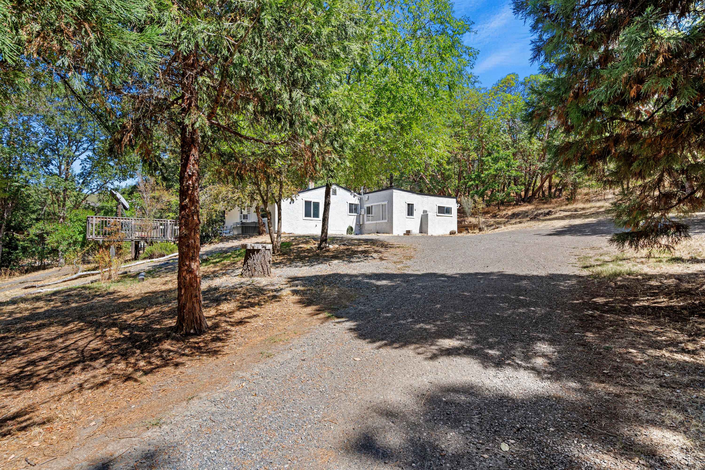 6032 Old Stage Road Central Point, OR 97502 - Photo 36 of 50 Gallery Image 36