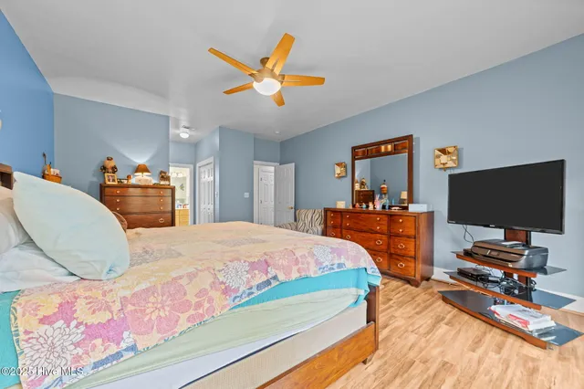 $550,000 | 111 Seaview Court, Bath, NC 27808