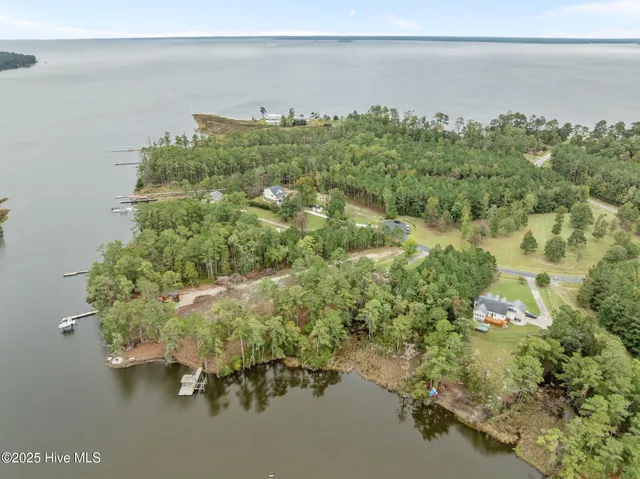 $550,000 | 111 Seaview Court, Bath, NC 27808