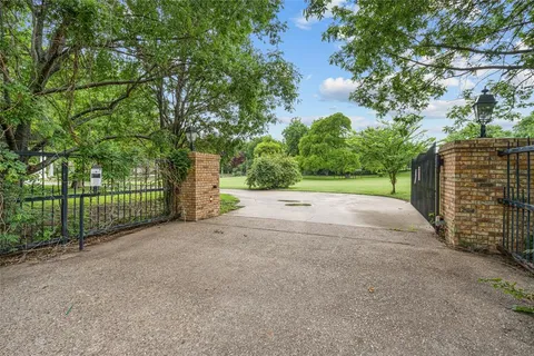 $1,999,000 | 4812 Williams Road, Benbrook, TX 76116