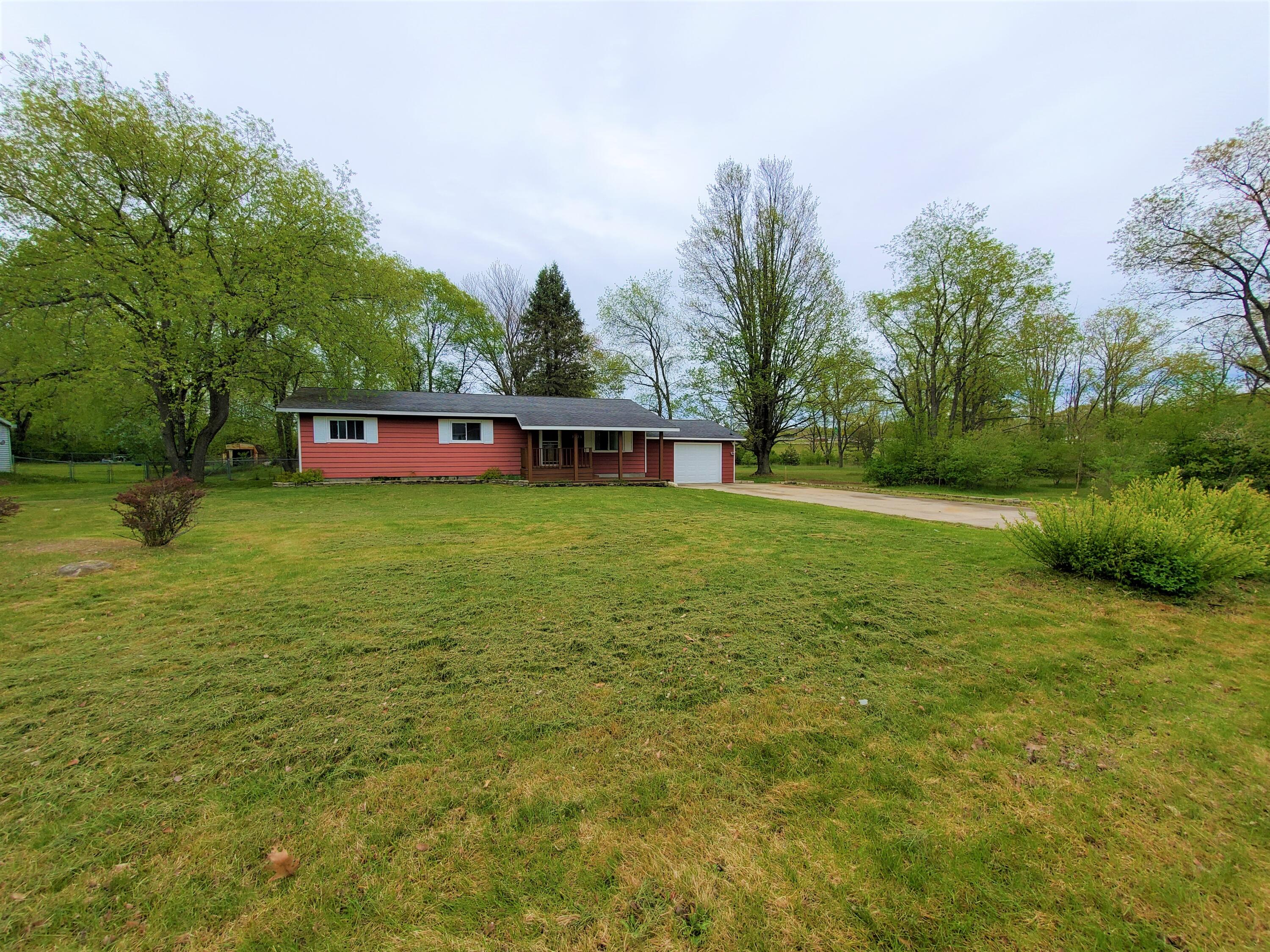 3925 Cecil Road Cadillac, MI 49601 - Photo 49 of 53 20220518_130912