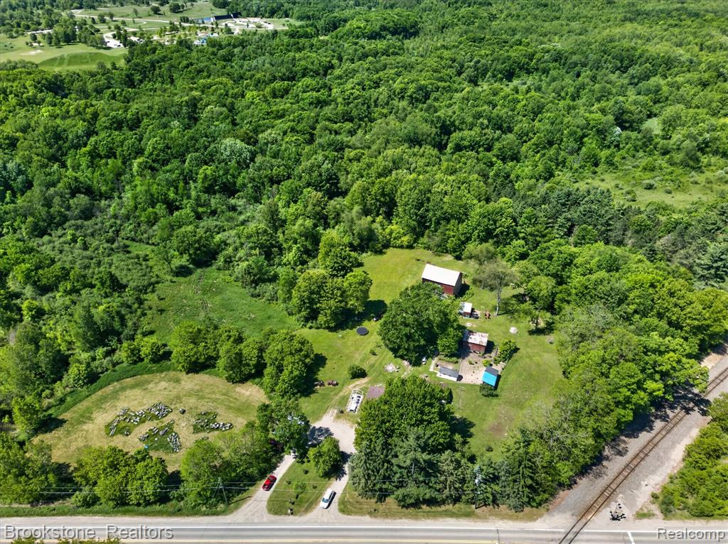 9449-9437 Andersonville Road Clarkston, MI 48346 - Photo 2 of 7
