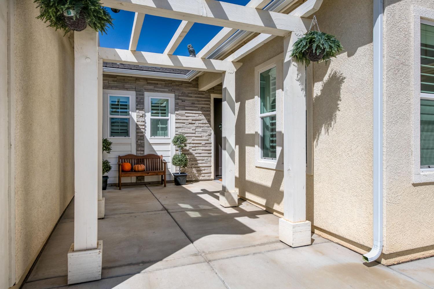 4146 Blackfish Road Madera, CA 93636 - Photo 3 of 58 Gallery Image 3