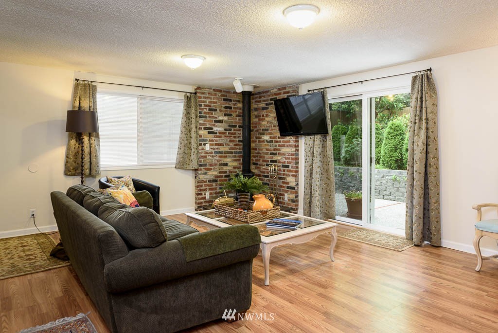 16510 3rd Avenue Southeast Bothell, WA 98012 - Photo 13 of 24 Gallery Image 13