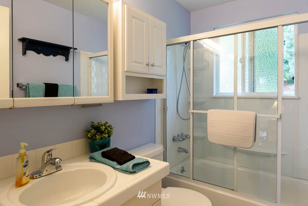 16510 3rd Avenue Southeast Bothell, WA 98012 - Photo 17 of 24 Gallery Image 17