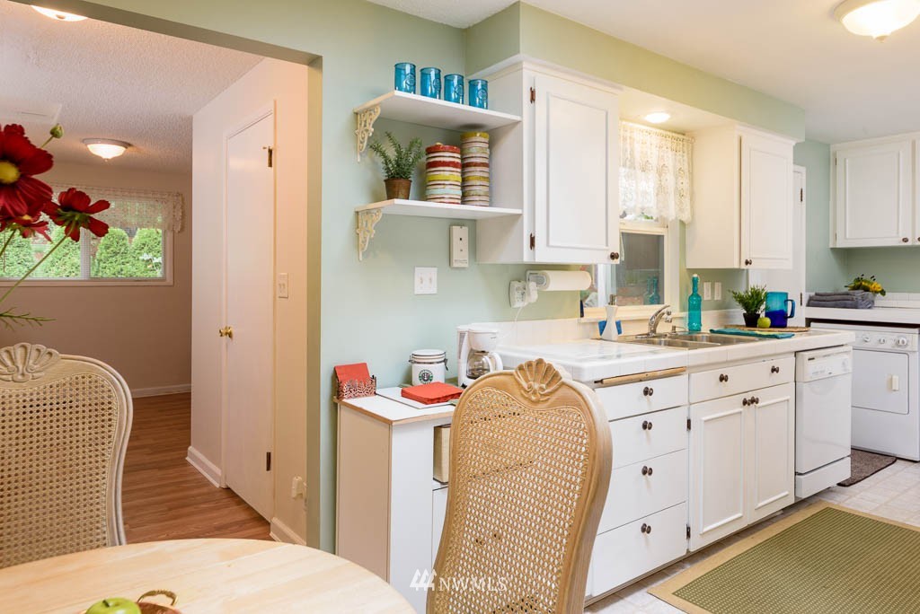 16510 3rd Avenue Southeast Bothell, WA 98012 - Photo 8 of 24 Gallery Image 8