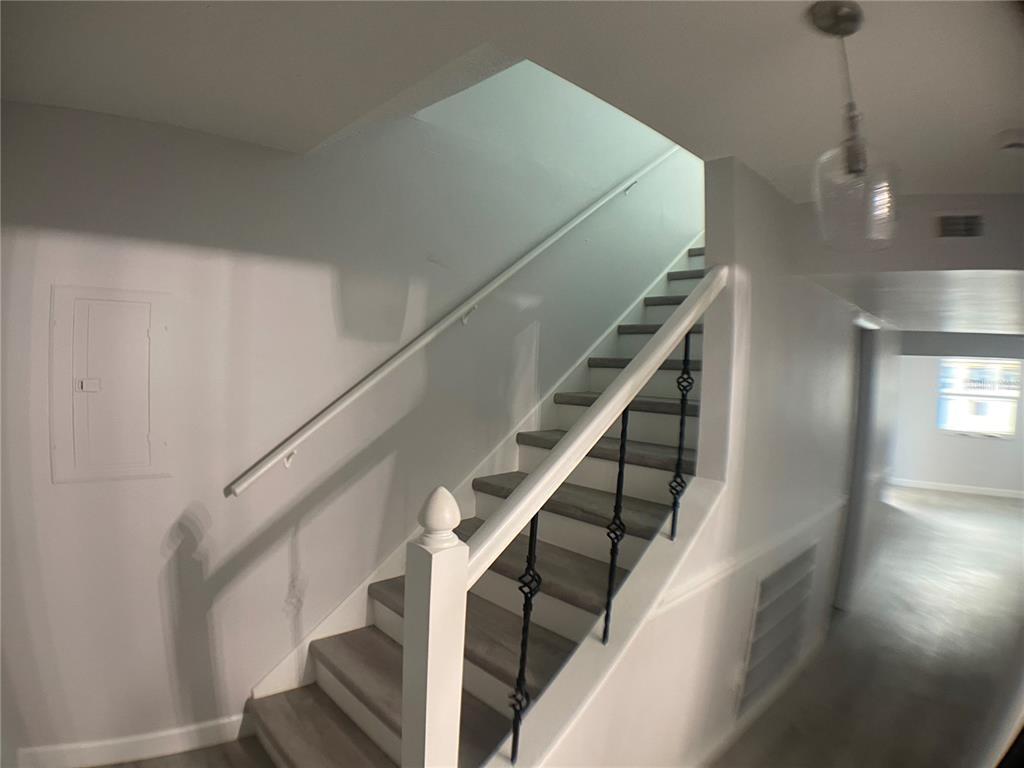152 Douglas Road West, Unit B Oldsmar, FL 34677 - Photo 3 of 9