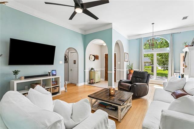 225 Swallow Street Covington, LA 70433 - Photo 2 of 20 Gallery Image 2