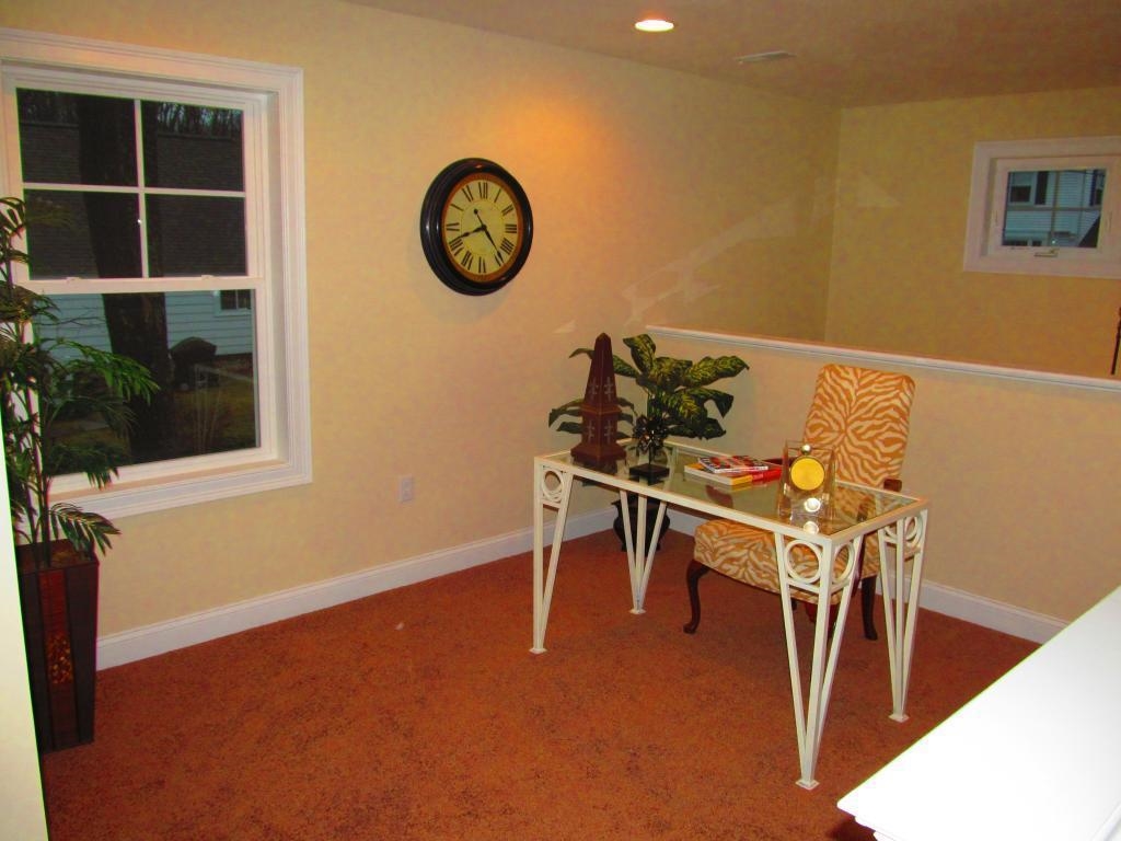 214 Dallaire Street Manchester, NH 03104 - Photo 11 of 20