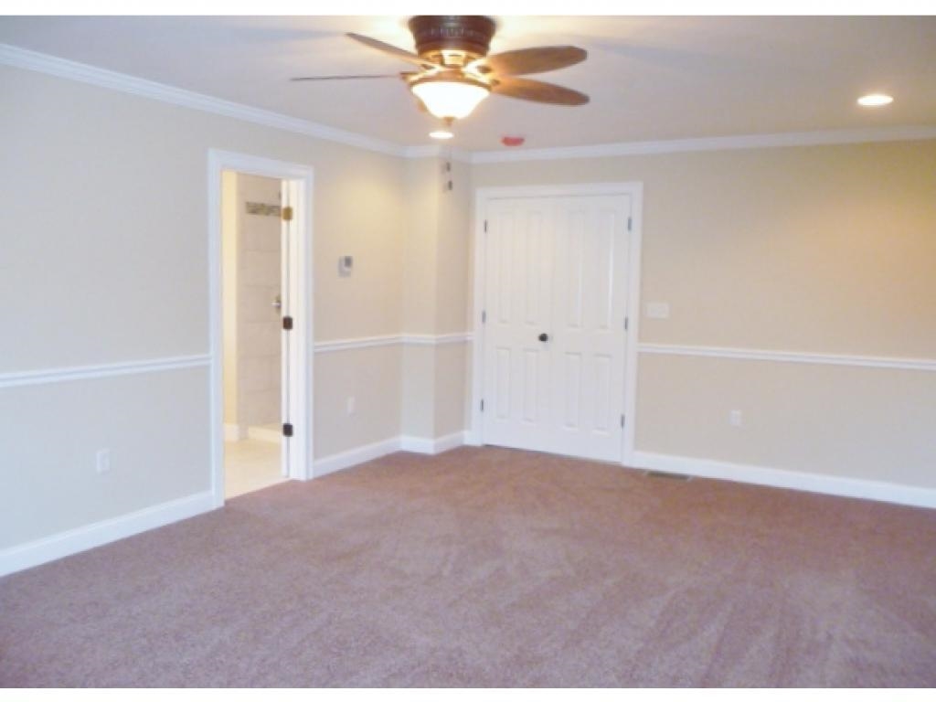 214 Dallaire Street Manchester, NH 03104 - Photo 14 of 20