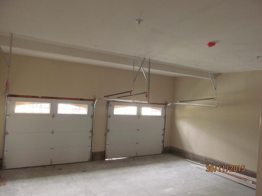 214 Dallaire Street Manchester, NH 03104 - Photo 17 of 20