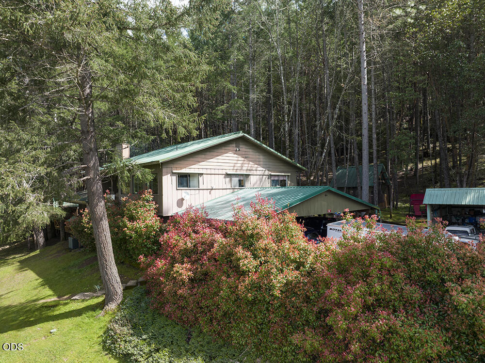 910 Reeves Creek Road Selma, OR 97538 - Photo 10 of 73