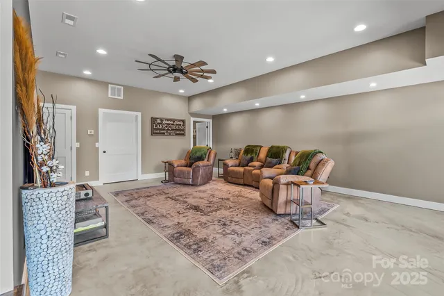 $1,499,000 | 264 Porters Way, Nebo, NC 28761