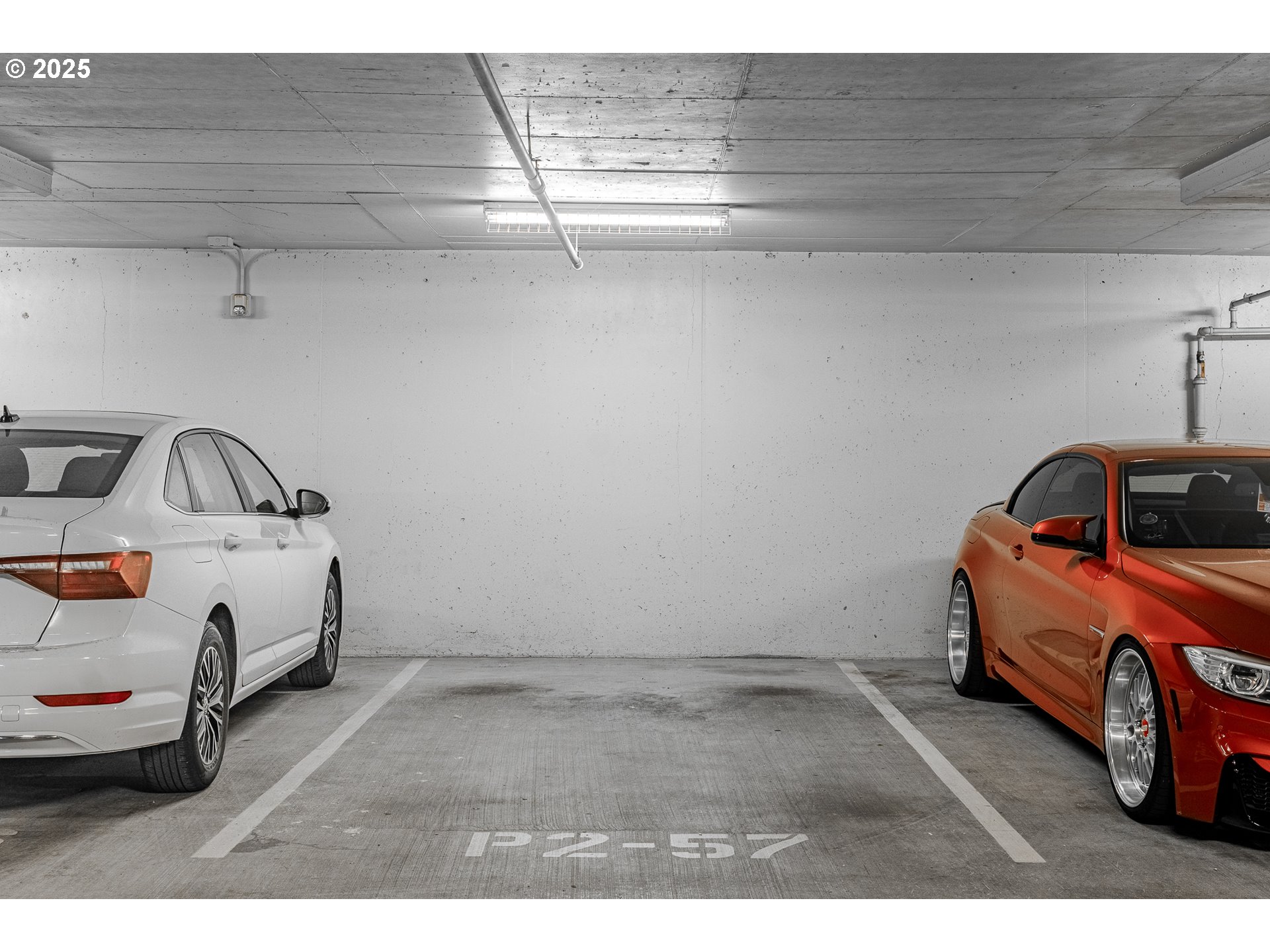 836 South Curry Street, Unit 1206 Portland, OR 97239 - Photo 29 of 41 a view of a car garage