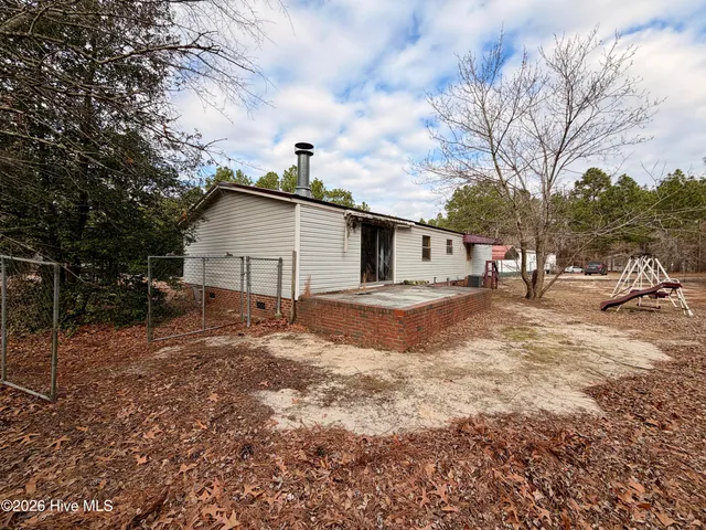 $77,000 | 17341 Lauch Blue Road, Laurel Hill, NC 28351