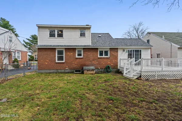 $299,900 | 3275 Franklin Street, Rotterdam, NY 12306