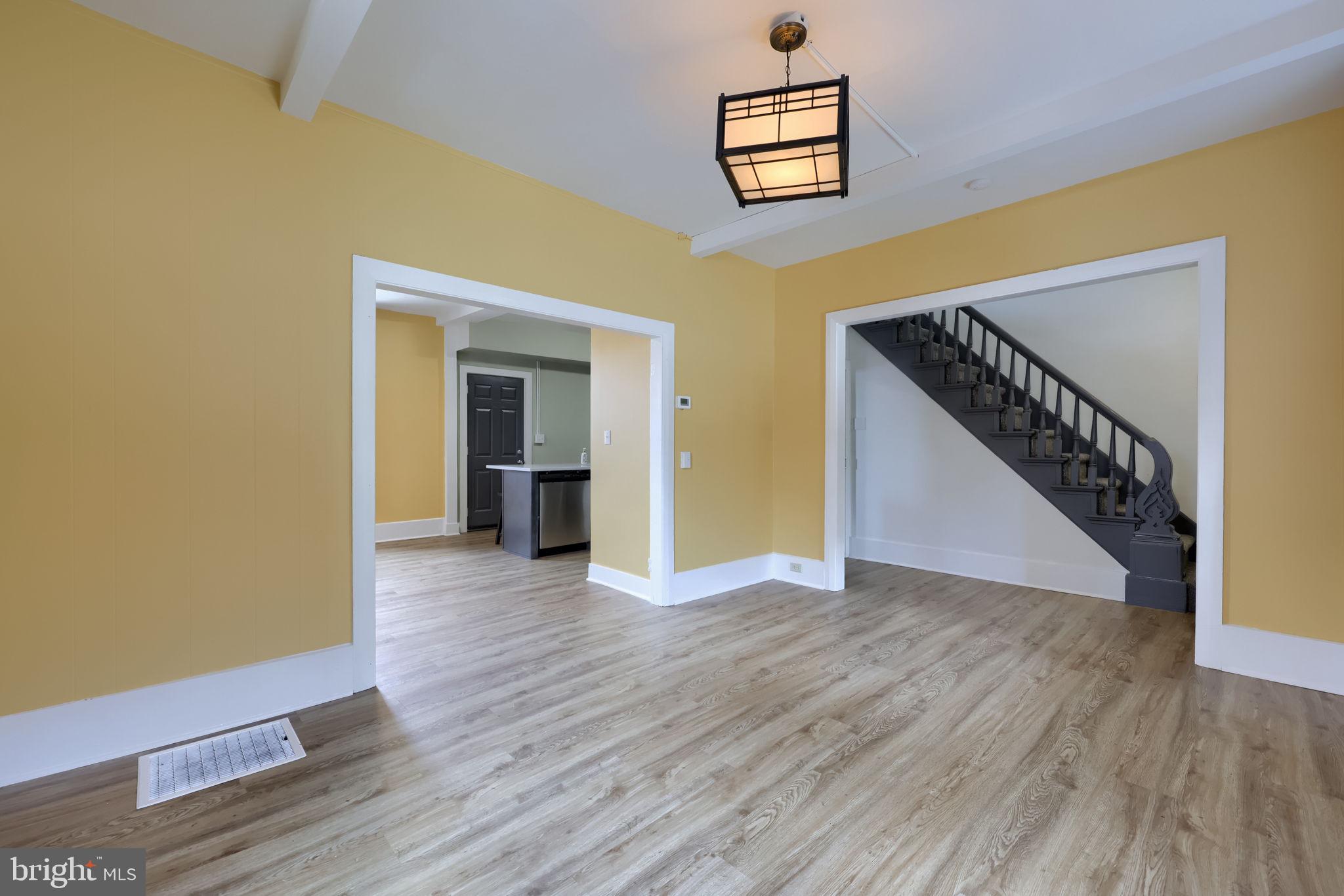 217 North Charles Street Red Lion, PA 17356 - Photo 8 of 37