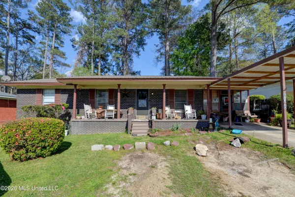 $98,000 | 806 64th Avenue, Meridian, MS 39307