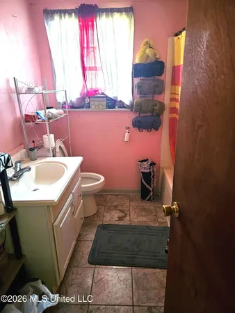 $98,000 | 806 64th Avenue, Meridian, MS 39307