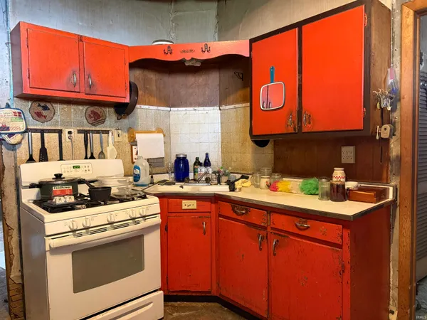 $79,900 | 403 M Street, Bedford, IN 47421