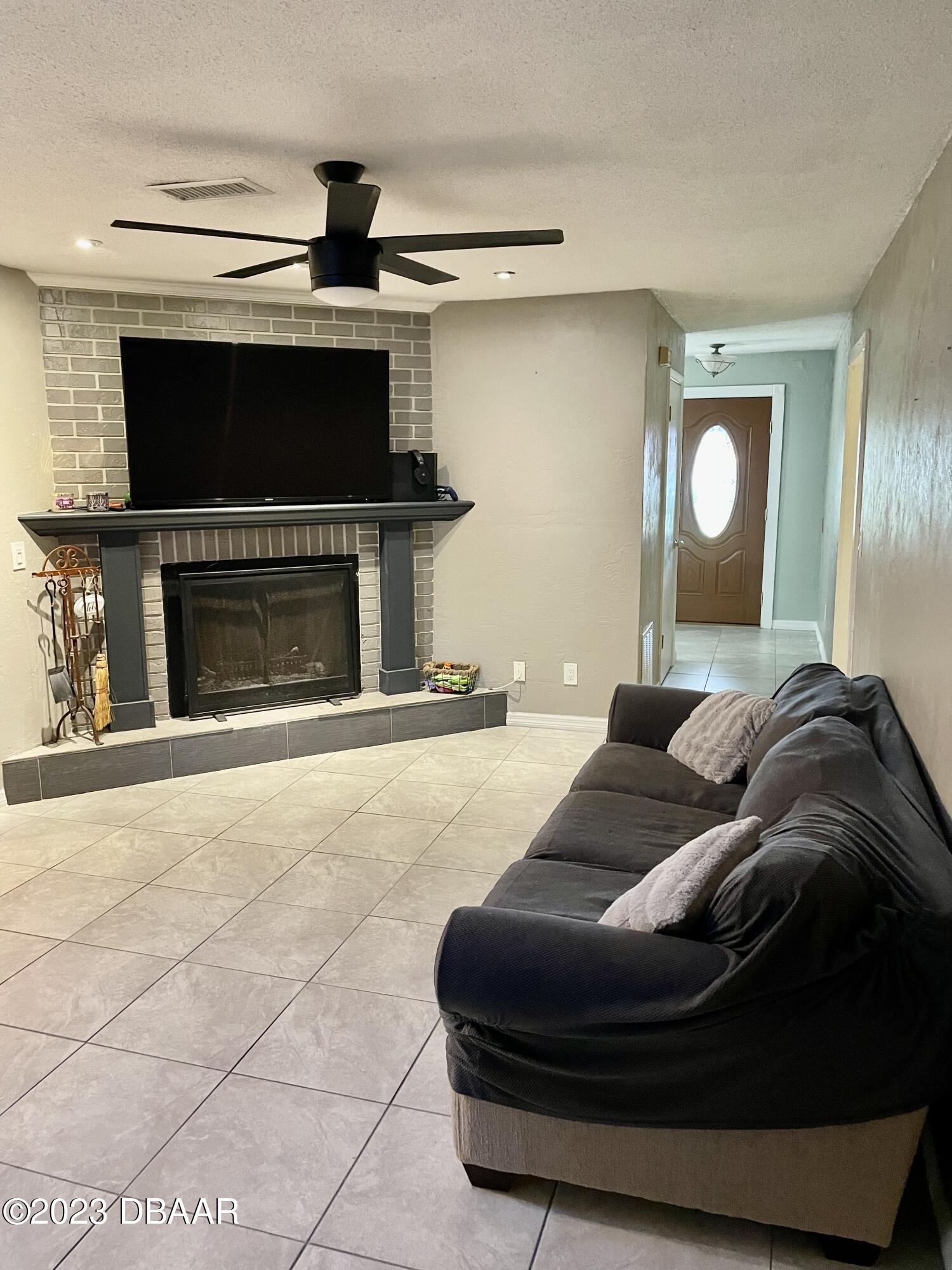 673 Reillys Road Port Orange, FL 32127 - Photo 2 of 9 5746E3B3-4C99-4580-BD33-2E5E4D570243