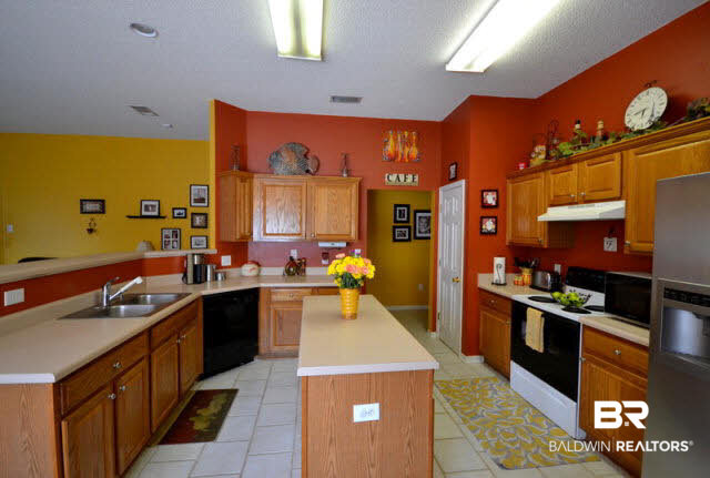 8553 Southern Oak Court Mobile, AL 36695 - Photo 7 of 26
