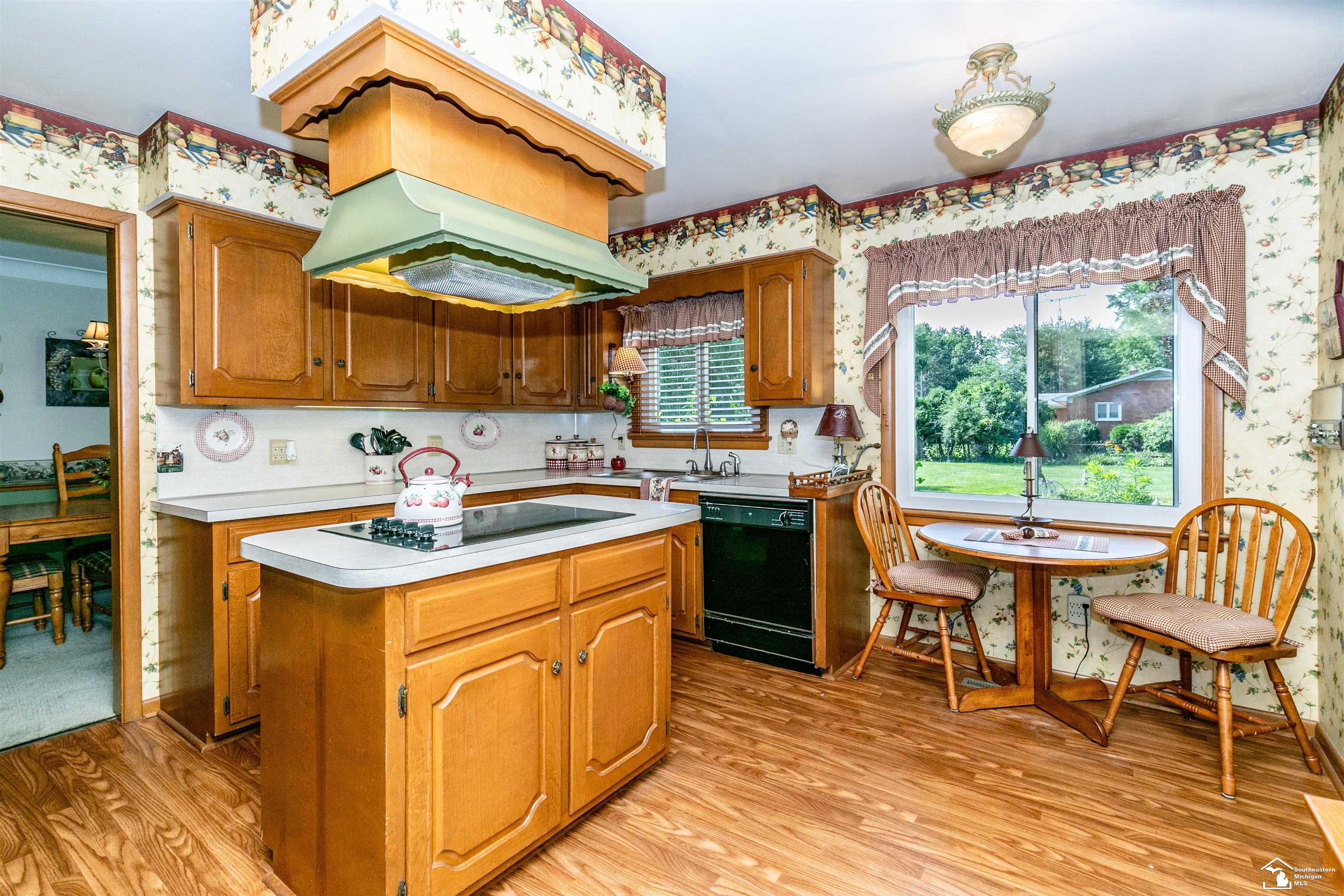 2703 Smith Road Lambertville, MI 48144 - Photo 9 of 39 Gallery Image 9