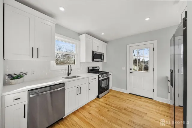 $499,900 | 38 South 6th Avenue, Highland Park, NJ 08904