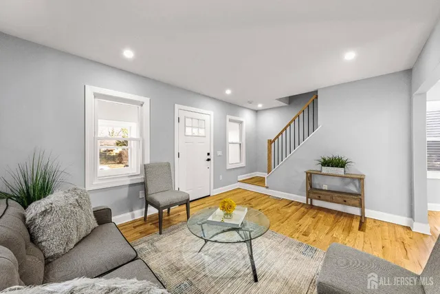 $499,900 | 38 South 6th Avenue, Highland Park, NJ 08904