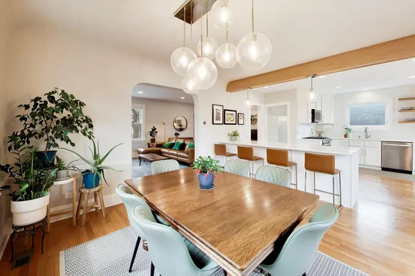 $795,000 | 403 South Wille Street, Mount Prospect, IL 60056
