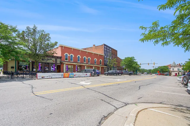 $349,000 | 610 Boardwalk Lane, Dexter, MI 48130