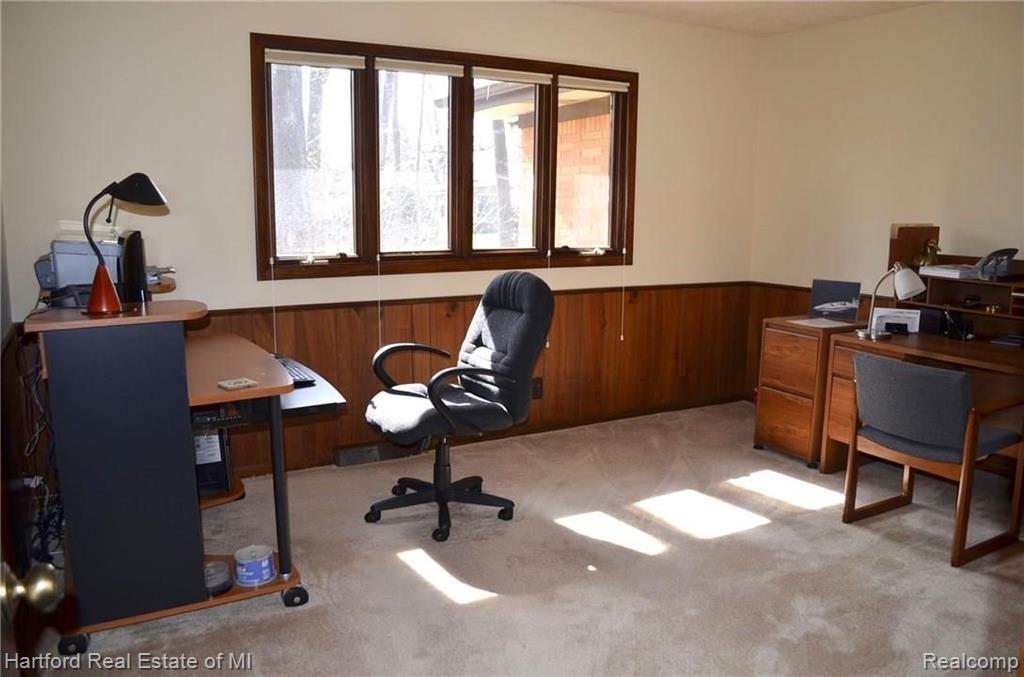 30098 Richmond Road Farmington Hills, MI 48334 - Photo 28 of 61