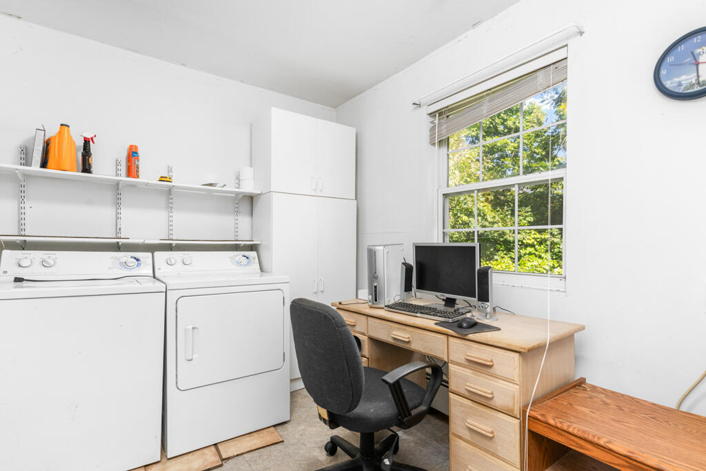 422 Vassalboro Road China, ME 04358 - Photo 16 of 28 Office/ laundry