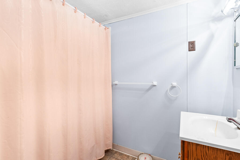 422 Vassalboro Road China, ME 04358 - Photo 20 of 28 Bathroom 2