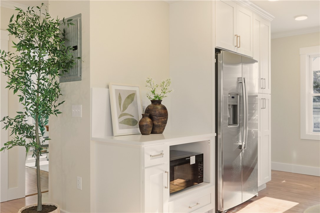 85 Bayview Avenue Bristol, RI 02809 - Photo 13 of 50