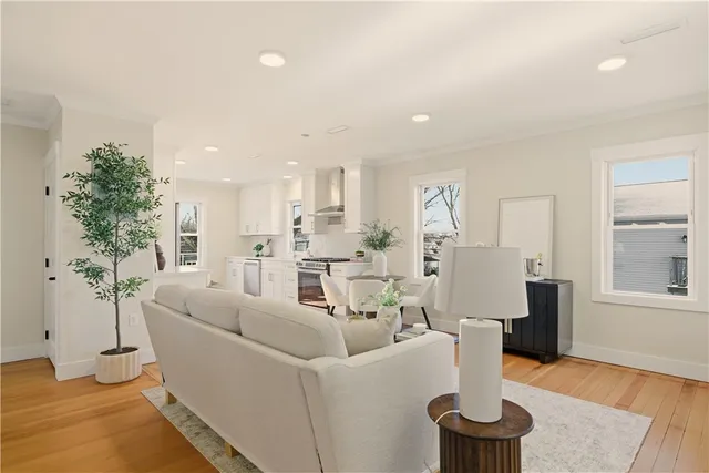 $1,650,000 | 85 Bayview Avenue, Bristol, RI 02809