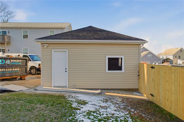 $1,650,000 | 85 Bayview Avenue, Bristol, RI 02809