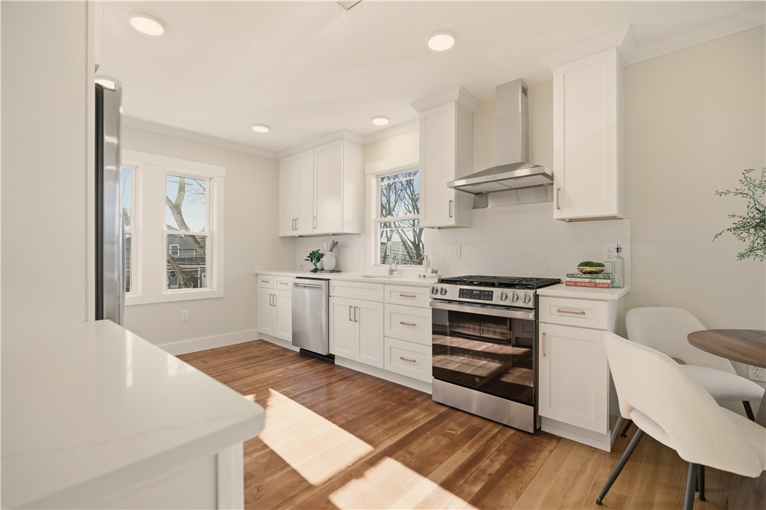 85 Bayview Avenue Bristol, RI 02809 - Photo 8 of 50