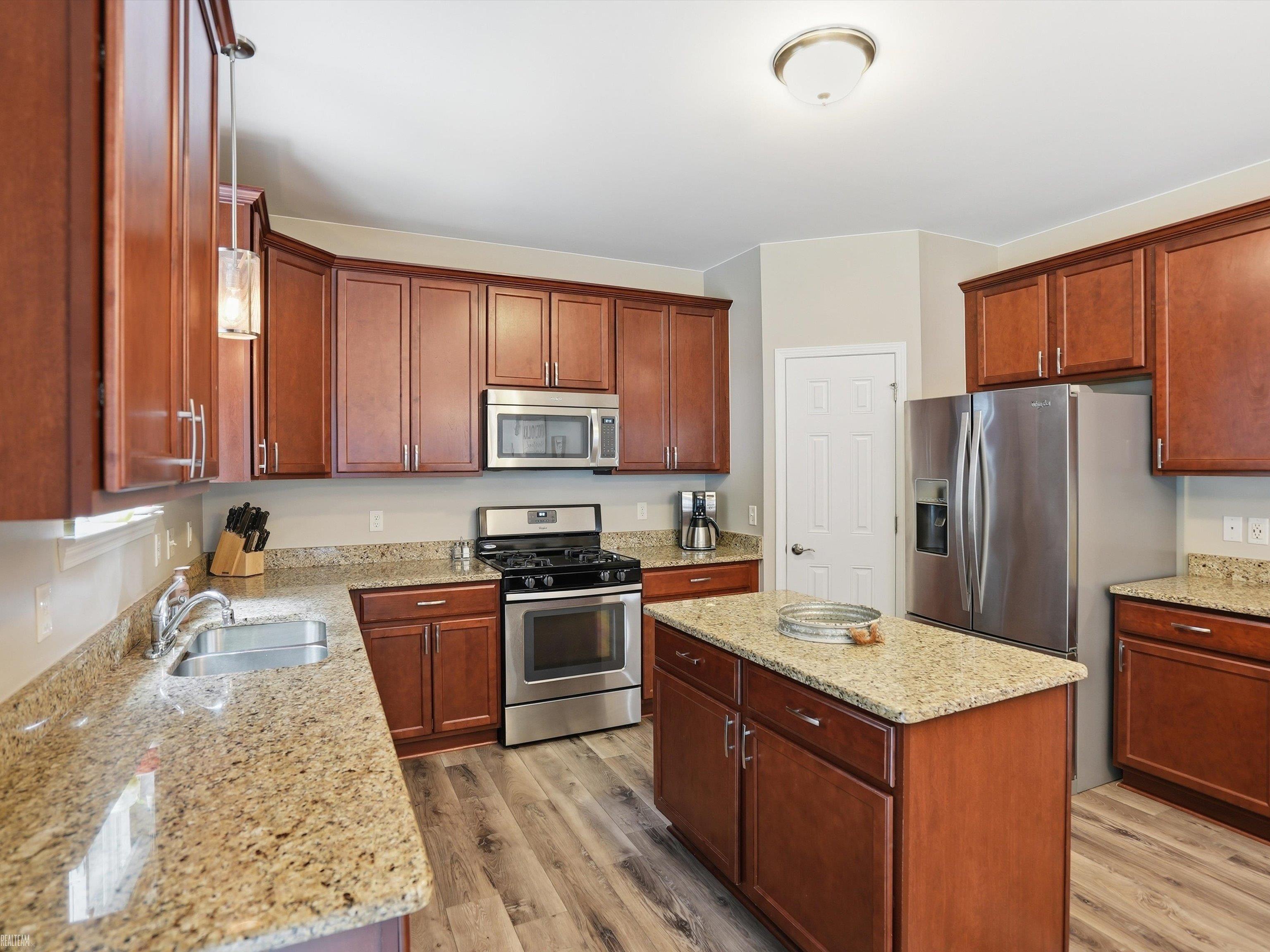 22326 Homestead Drive Macomb, MI 48044 - Photo 13 of 75