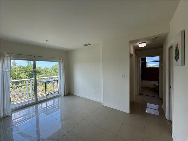 $2,300 | 529 Northeast 62nd Street, Unit 404, Miami, FL 33138