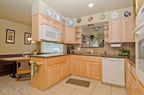 1416 West Orchid Lane Phoenix, AZ 85021 - Photo 12 of 16 kitchen