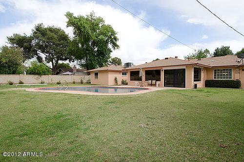 1416 West Orchid Lane Phoenix, AZ 85021 - Photo 2 of 16 backyard